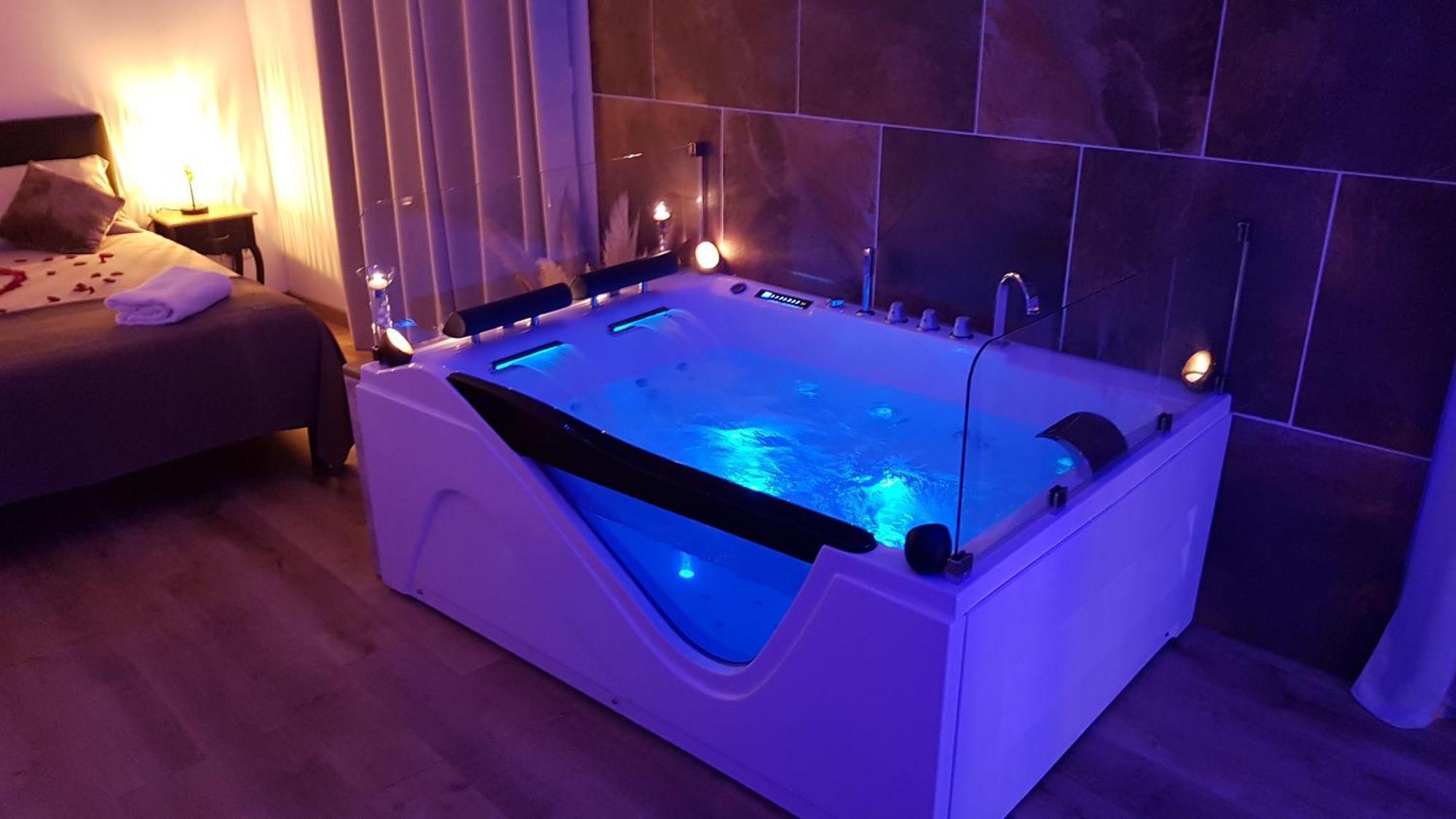 Love Room Jaccuzi Puisserguier 외부 사진
