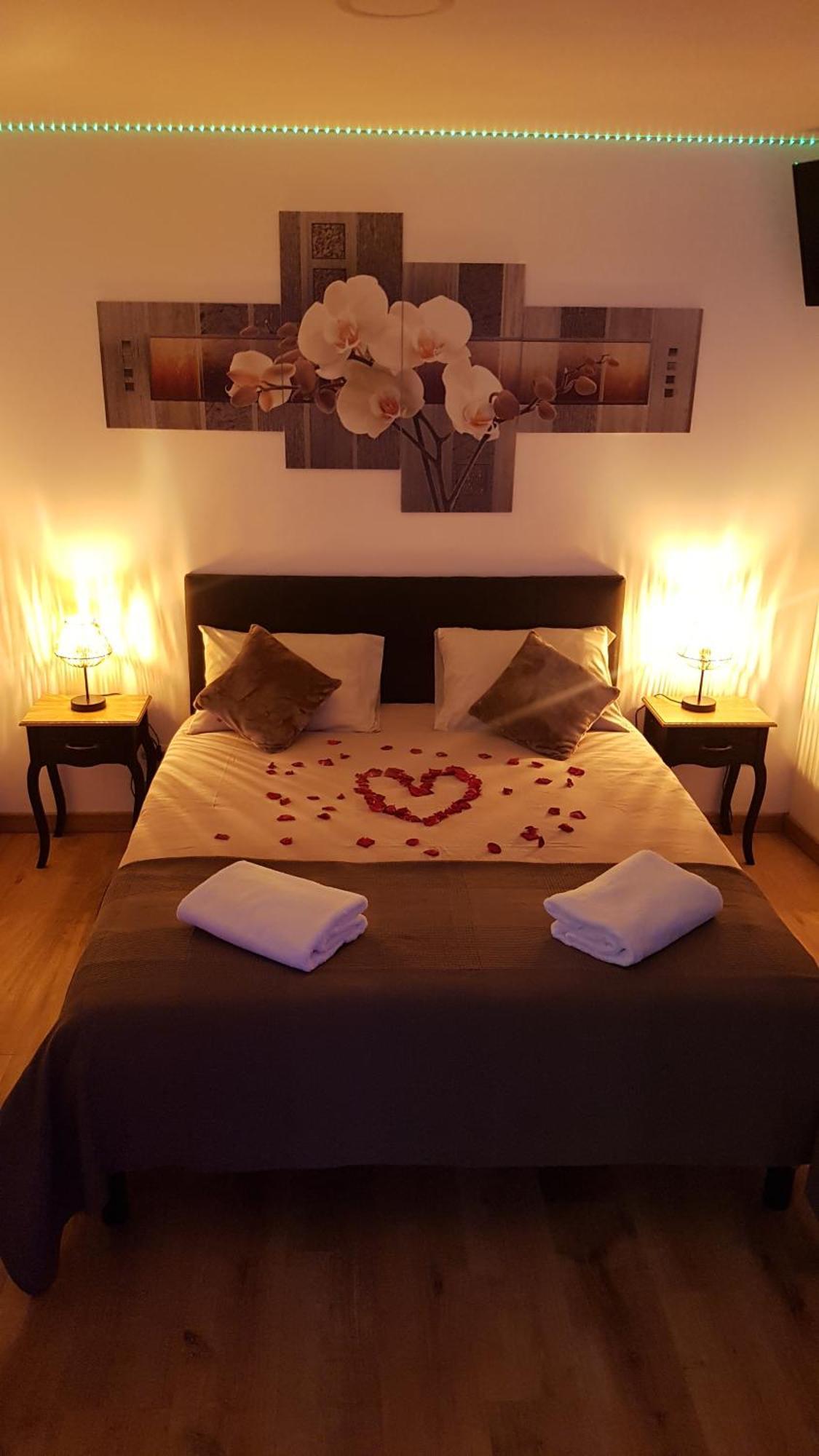 Love Room Jaccuzi Puisserguier 외부 사진